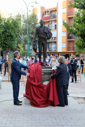 Sevilla salda su deuda con Joselito El Gallo