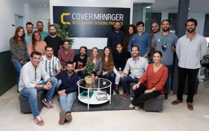 Parte del equipo de la empresa sevillana CoverManager, cuya plantilla ya cuenta con 104 trabajadores, teniendo como clientes a 6.000 establecimientos de hostelería, hoteles y ocio de 25 países