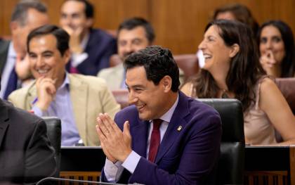 El Parlamento aprueba los primeros presupuestos andaluces no socialistas