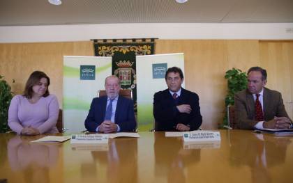 La Mancomunidad Sierra Morena de Sevilla recibirá 180.000 euros durante tres años tras el convenio con la Diputación