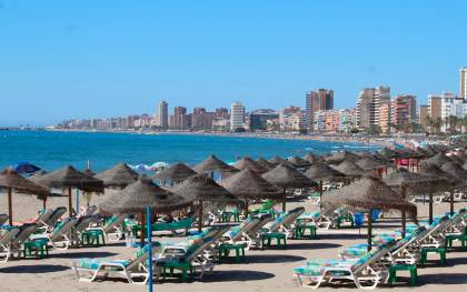 Andalucía, la comunidad con mayor aumento de playas con Bandera Azul este año
