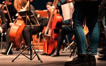 La Joven Orquesta Barroca de Sevilla apuesta por la formación en el terreno de la música antigua.