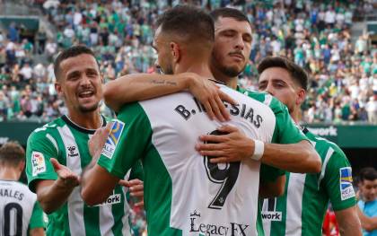 Borja Iglesias agradece con goles la llamada de la selección