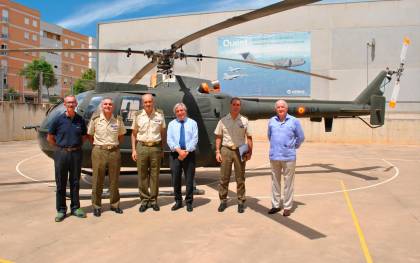El Ejército de Tierra dona un helicóptero al Instituto Tecnológico Superior ADA
