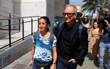 La madre de Gabriel Cruz, Patricia Ramírez, este martes, a su llegada a la Audiencia de Almería. EFE/Ricardo Garcia