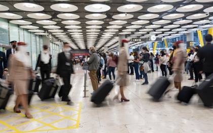 España recibe en septiembre 5 veces más pasajeros internacionales que en 2020