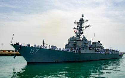 El buque USS Paul Ignatius, el barco más nuevo que las Fuerzas Navales estadounidenses tenían desplegado en Europa, a su llegada a Rota el pasado 23 de junio para formar parte del escudo antimisiles de la OTAN. / EFE