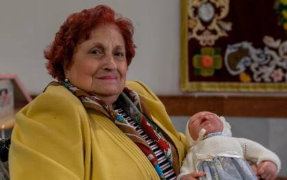 Los nuevos ‘bebés’ que ayudan a los abuelos