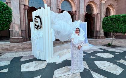 La artista andaluza Mercedes Eirín irrumpe con éxito en Emiratos Árabes