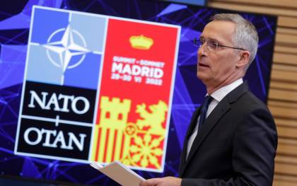 Stoltenberg asegura a Zelenski que la OTAN reforzará su apoyo a Ucrania