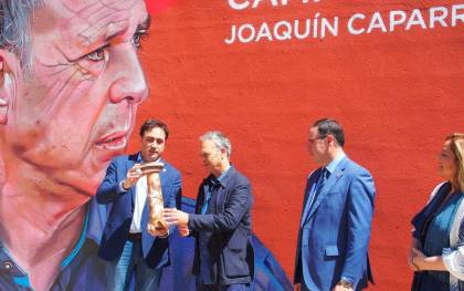 Caparrós, «orgulloso» de dirigir al Sevilla y «feliz» por su cruce con Cuenca