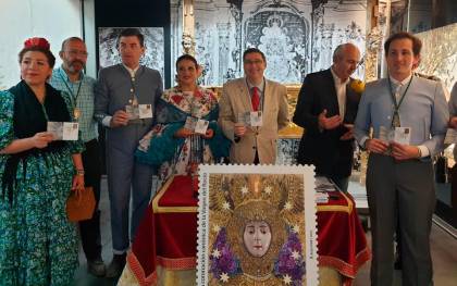 Correos dedica un sello a los cien años de la coronación de la Virgen