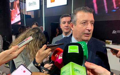 Fernández cree que el alcalde alimenta una polémica «innecesaria»