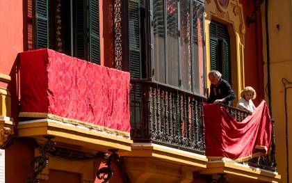Sevilla vive una Semana Santa atípica, sin procesiones y varapalo económico
