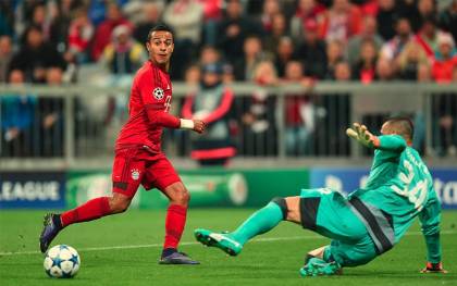 Thiago Alcántara en un partido con el Bayern. / Efe