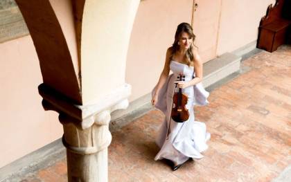 La violinista Francesca Dego debuta en Sevilla con la ROSS.