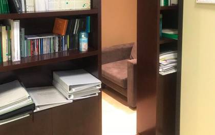 Investigan una habitación oculta en un despacho de la Consejería andaluza de Salud