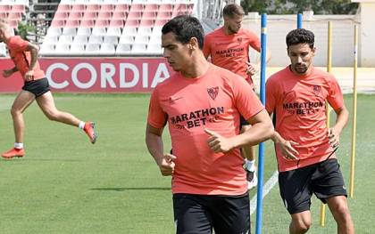 El Sevilla regresa del Algarve y los internacionales se incorporan al trabajo