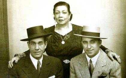 Los cantaores Tomás Pavón (d), Pastora Pavón y Pepe Pinto. / El Correo