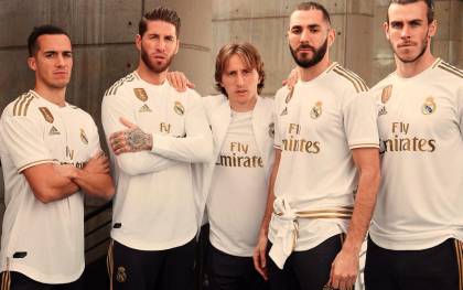Lucas Vázquez, Ramos, Modric, Benzema y Balen lucen la nueva camiseta del club merengue. / Twitter Real Madrid
