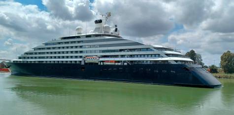 Dos cruceros y tres megayates llegarán para la Feria de Abril a Sevilla