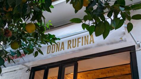 Doña Rufina, distintos espacios para disfrutar en el epicentro del turismo de Sevilla
