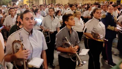 Virgen de los Reyes abrió las puertas del 15 de agosto con su música 