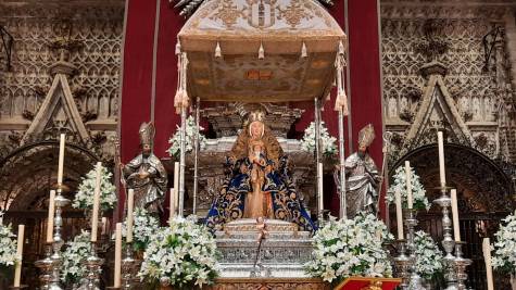 Monseñor Saiz: «La Virgen de los Reyes está presente como Madre de la Esperanza» 