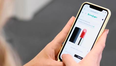 El Corte Inglés lanza una tecnología para probarse maquillaje de L’Oréal con el móvil