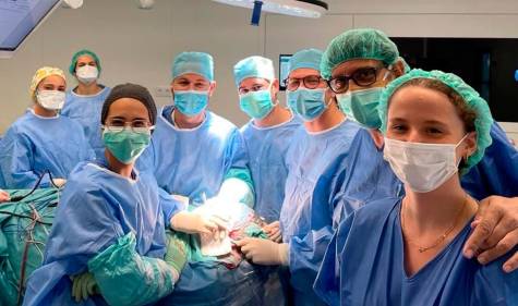 El Hospital Virgen del Rocío hará reconstrucciones faciales con células madre e IA