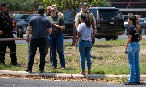 Un joven mata a tiros a diecinueve niños en un colegio en EEUU