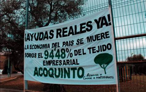 Comerciantes de Montequinto se visten de negro para exigir «ayudas reales» e impuestos más bajos