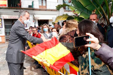 Felipe VI es recibido como un Rey en Sanlúcar de Barrameda