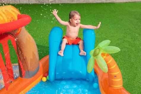 Leroy Merlin lanza un parque acuático infantil con un 50% de descuento