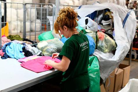 Utrera recicló en el primer semestre del año 64,5 toneladas de ropa usada