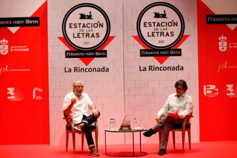Antonio Muñoz Molina: «A los libros, como a los trenes, se les ha declarado obsoletos muchas veces»