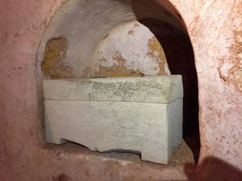 Encuentran una cámara funeraria romana con 2000 años de antigüedad completamente intacta