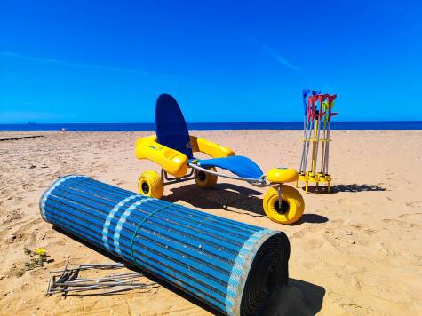 La playa del Espigón, el lujo de Huelva capital con arena fina y Bandera Azul