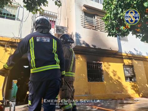 Un herido con quemaduras graves tras un incendio en San Jerónimo