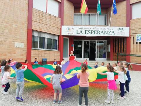 Premiado el colegio La Esperanza de Cantillana por su programa de radio durante el confinamiento
