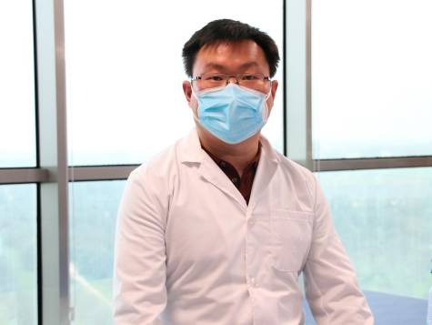 Investigadores chinos y sevillanos avanzan en el conocimiento de la Esclerosis Múltiple