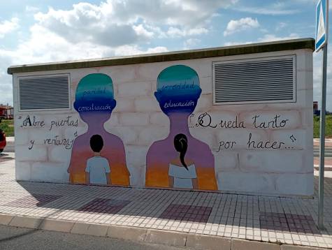 El arte urbano se alía con la igualdad en Alcalá del Río