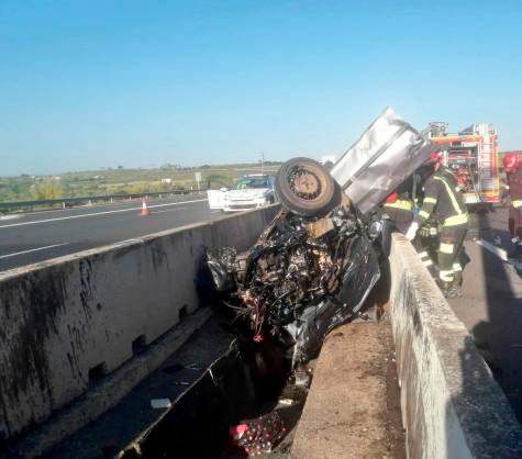 Muere una mujer en un accidente tráfico a la salida de Sevilla