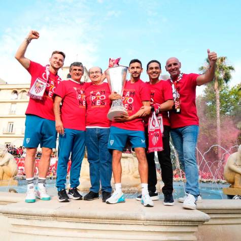 El Sevilla FC finaliza la celebración de su Europa League en el Sánchez-Pizjuán