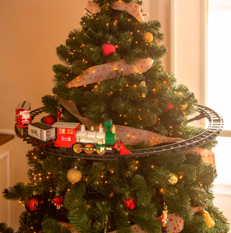 Leroy Merlin vende un tren para el árbol de Navidad con un gran descuento