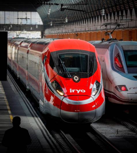 Llega a Sevilla el «Flecha roja» de Iryo, el primer AVE privado español