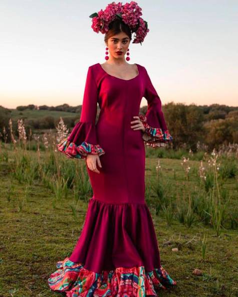 Autorizar Encarnar Perth Blackborough Comienza la Feria en Torre Sevilla con un desfile de moda flamenca y  diversas actividades