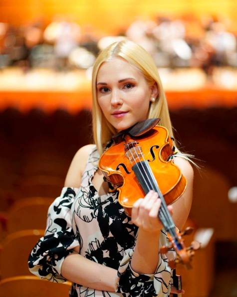 Un estreno mundial y el virtuosismo de la violinista Anastasiya Petryshak, protagonistas del próximo concierto de la ROSS