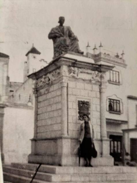 La US recepciona la figura original del monumento a Elio Antonio de Nebrija