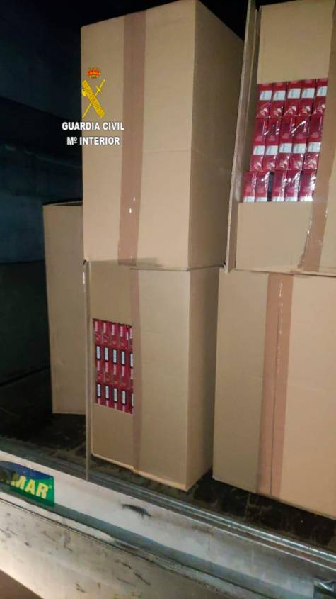 Detenidos en un restaurante de la A-92 con 33.000 paquetes de tabaco de contrabando